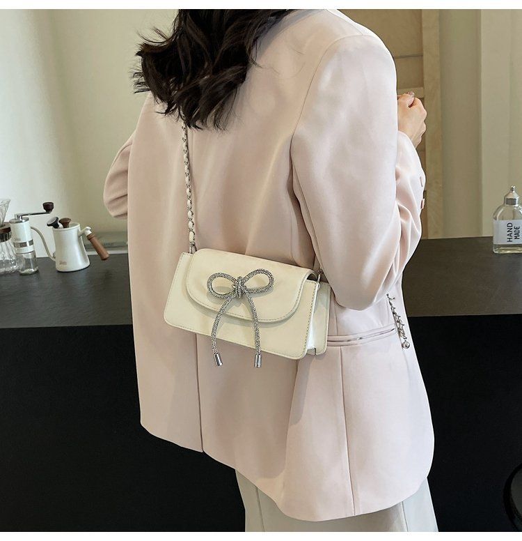 2024 New Chain Crossbody Single Shoulder Sequin Women's Texture Small Fragrant Wind Solid Color Bow Mini Handheld Bag_voghion.com
