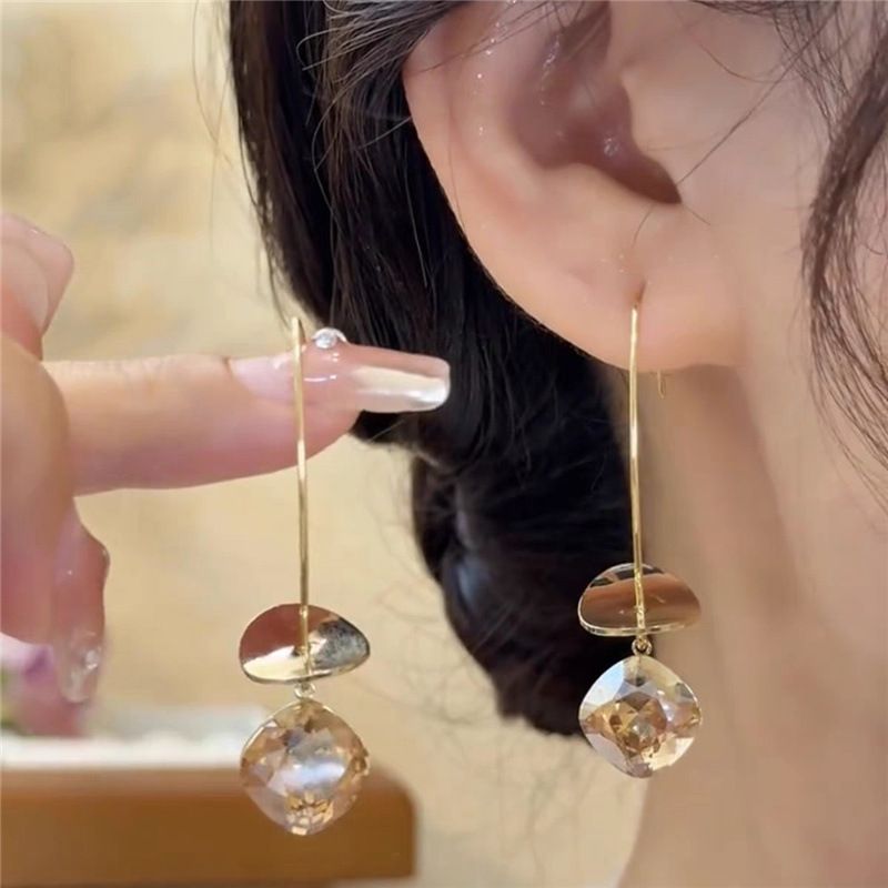 Pendientes de estilo francés de alta gama con borlas geométricas de cristal para mujer, con diseño de nicho y ganchos para las orejas, que adelgazan el rostro._voghion.com