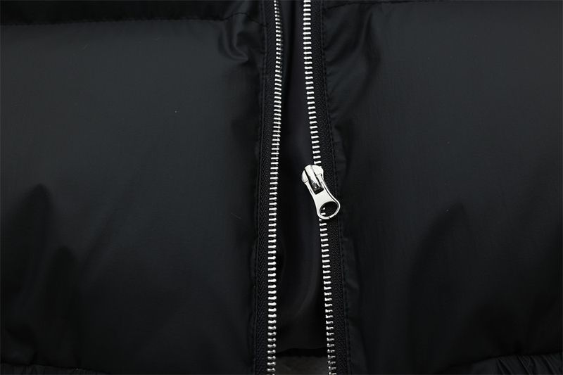 Chaqueta de algodón con capucha y cuello de piel bordada con letras góticas para hombre, moderna chaqueta de invierno gruesa con cuello alto desmontable_voghion.com