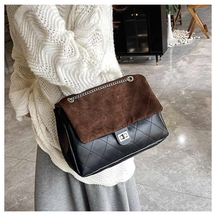 Borsa a tracolla di alta qualità per pendolari, con catena trapuntata in nylon, di grande capacità, per donne, 2025_voghion.com