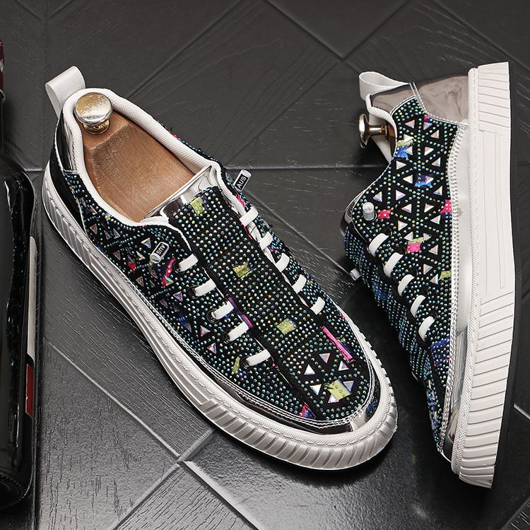 Mocassini bassi con strass per persone pigre, scarpe casual con diamanti pieni, scarpe da uomo basse alla moda con un piede_voghion.com