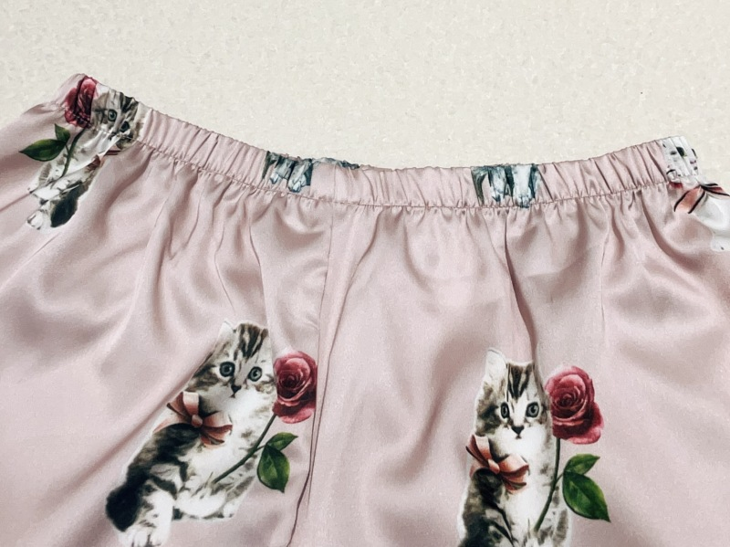Pyjamas aus Eisseide mit langen Ärmeln, Cartoon-Kätzchen-Aufdruck, Heimkleidungsset, kann draußen getragen werden_voghion.com