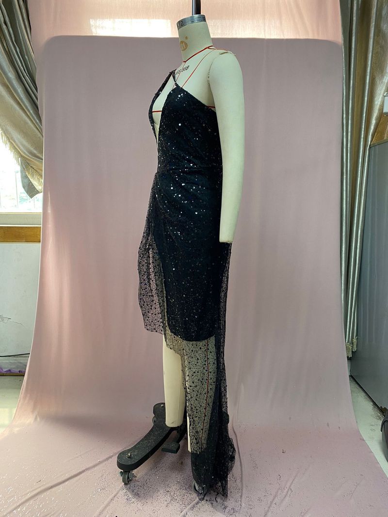 Damenbekleidung Damen verträumtes Partykleid in Partyqualität mit sexy Schlitz und langen Ärmeln und Pailletten für Bankettabend_voghion.com