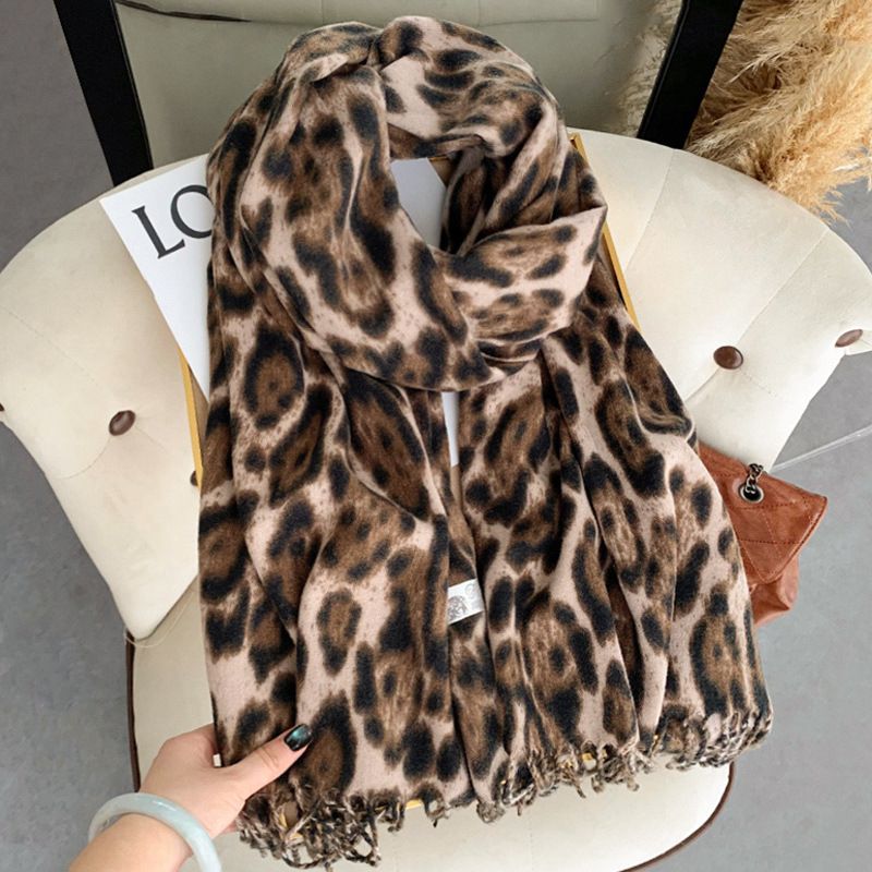 Leopard Print For Women Winter 2024 New Design Thickened Warm Scarf With Tassels_voghion.com