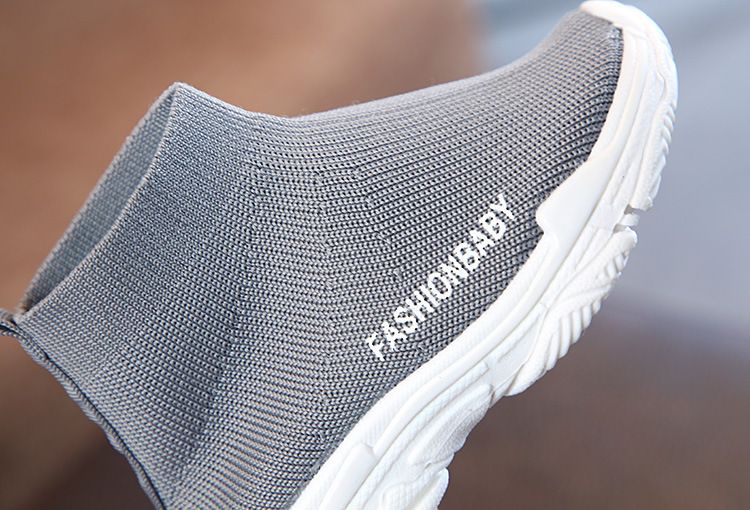Kinder Turnschuhe Herbst 2025 Kinder Casual Schuhe Slip-on Atmungsaktive Kinder Socken Schuhe Rutschfeste Kurze Stiefel Jungen Mädchen Spor_voghion.com