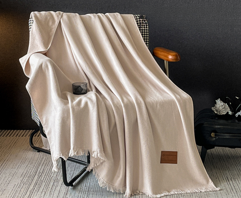 Coperta regalo di lusso per divano, aria condizionata, luce per pisolino da ufficio, in cotone a fibra lunga, per il commercio estero e transfrontaliero_voghion.com