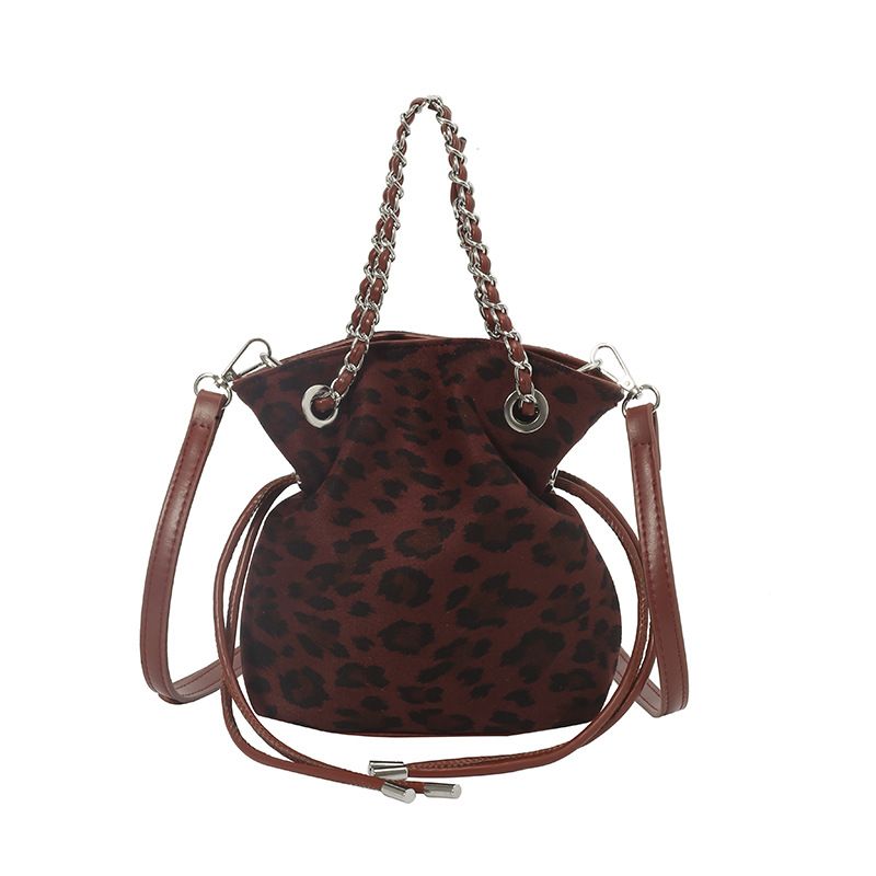 Borsa a secchiello con stampa leopardata di tendenza di quest'anno per le donne, autunno 2025, nuova borsa a tracolla casual con catena di nicchia_voghion.com