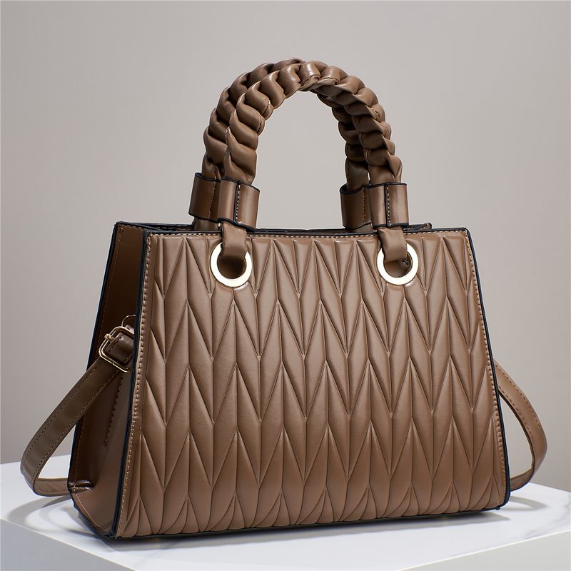 Large Capacity Shoulder Bag Versatile Messenger Bag Handbag_voghion.com