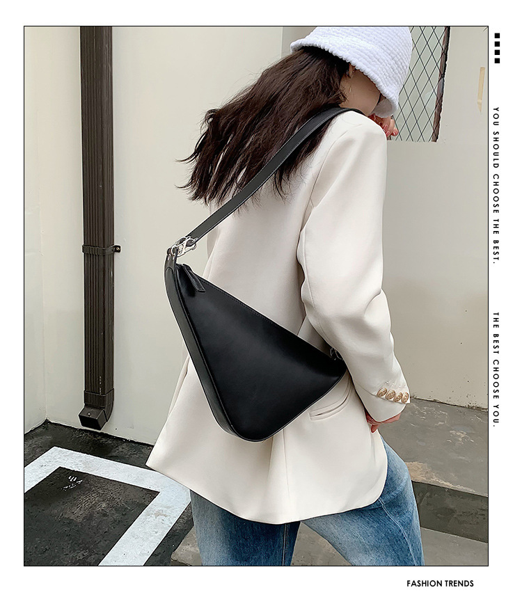 Fashion Messenger Bag Female Ins Trendy Small Bag Personality Triangle Niche Design Female Simple Satchel Bag Ladies Single Shoulder Bag_voghion.com