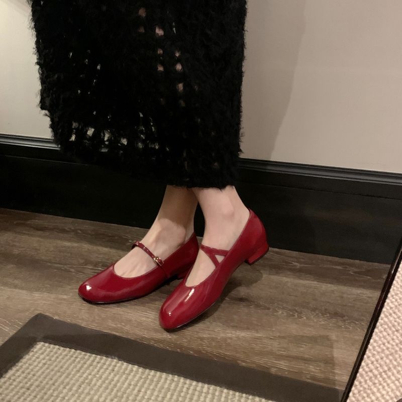 Versione di alta qualità in pelle di mucca Su Yinyin stesso stile coreano di nicchia francese in vera pelle con cinturino con fibbia e tacco spesso Mary Jane_voghion.com