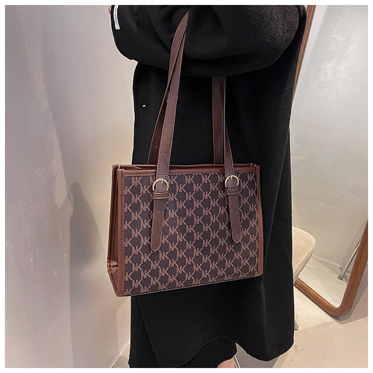 Fashionable New Versatile Trendy Tote Bag Women's Handbag Large Capacity Work Commuting Leisure Print Shoulder Bag_voghion.com