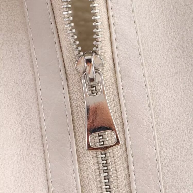 BSK&TRAF Damenbekleidung Herbst 2025 Neuer Stil Stehkragen Reißverschluss Verzierte Motorradkurze Jacke Mantel_voghion.com