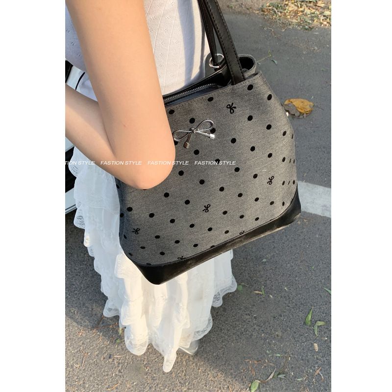Koreaanse stijl College Wind Casual Grote Capaciteit Dames 2024 Nieuwe Polka Dot Print Bucket Bag Mode Rugzak_voghion.com