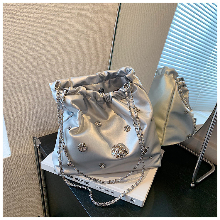 Chlo2d Berlin Night Tote Bag Borsa da donna di grande capacità 2023 Nuova borsa a tracolla portatile per pendolari_voghion.com