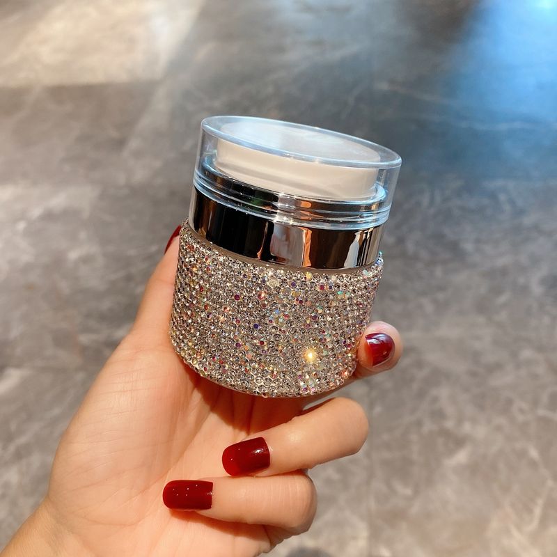 50 ml Airless pompfles voor crèmes en serums – luxe navulbare cosmetische container met diamantaccent (lekvrij, reisvriendelijk)_voghion.com