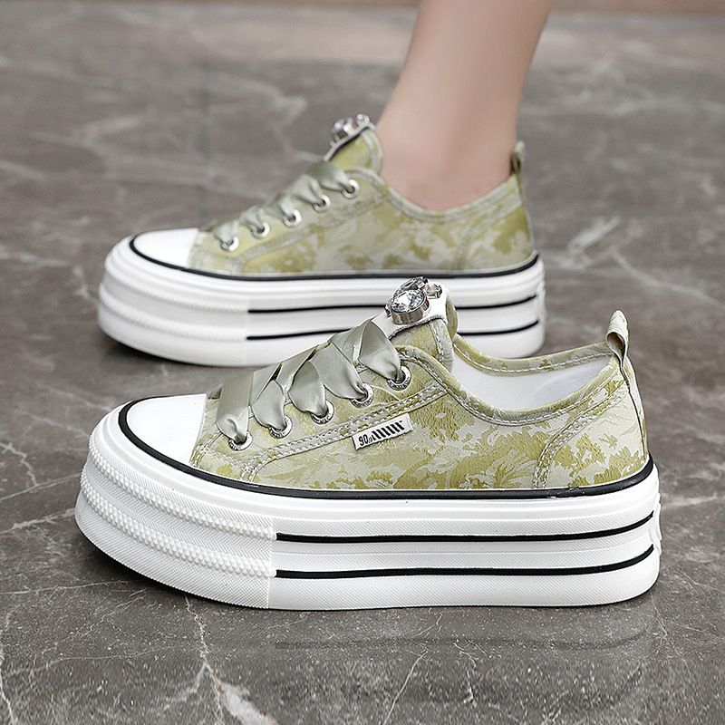 Br608 Neue weiße Sneaker für Damen, atmungsaktive Sommerschuhe aus Canvas mit dicker Sohle, die die Körpergröße erhöhen_voghion.com