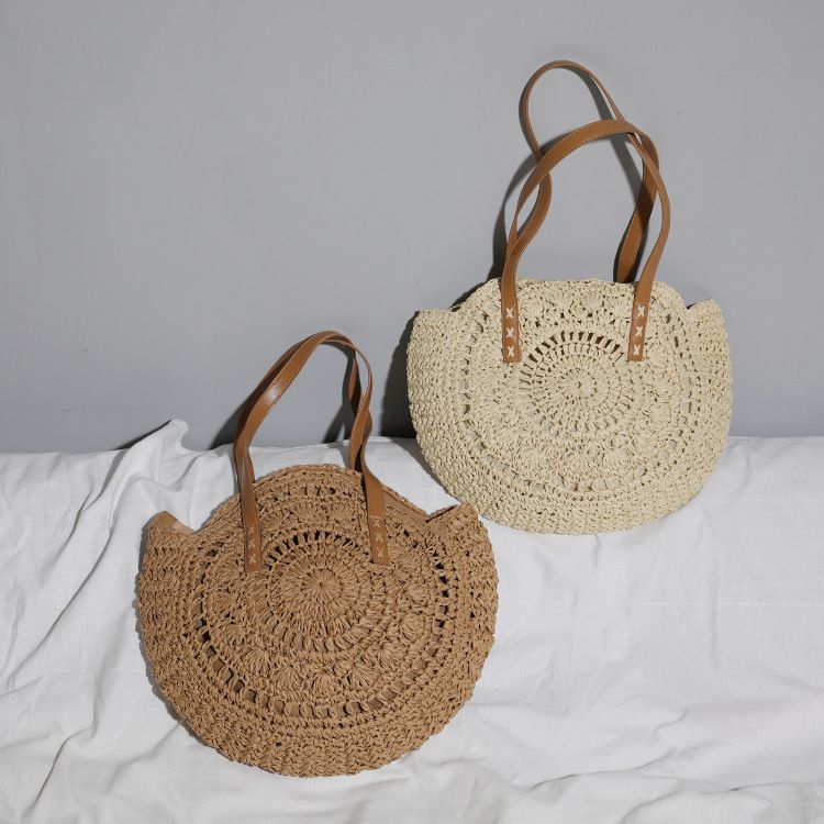 2024 New Fashion Straw Woven Single Shoulder Women's Beach Vacation Large Capacity Tote Bag_voghion.com