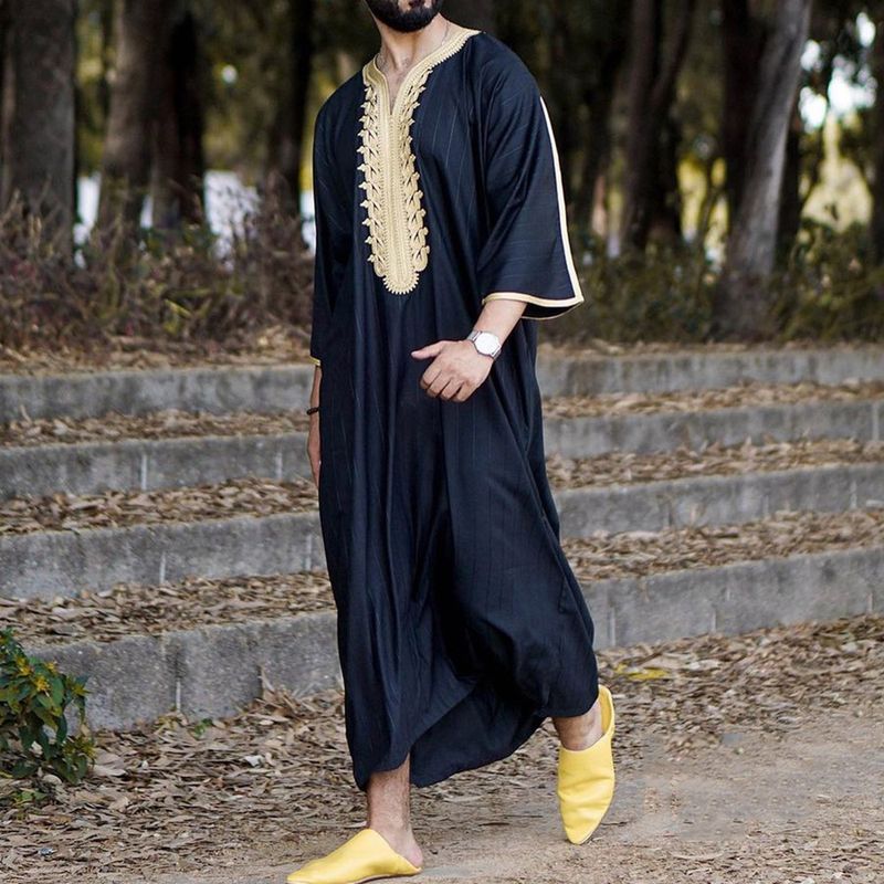 Männer Muslimischen Sommer Mode Lose Robe Islam Kaftan Männer Kleidung Dubai Luxus Muslimischen Abaya Muslimischen V-ausschnitt Kurzarm Druck_voghion.com