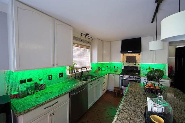 LED Strip Lights RGB APP Control Color Changing Lights with 24 Keys Remote 5050 Mode for Room Decoration Bluetooth TV MD5050 RGB_voghion.com