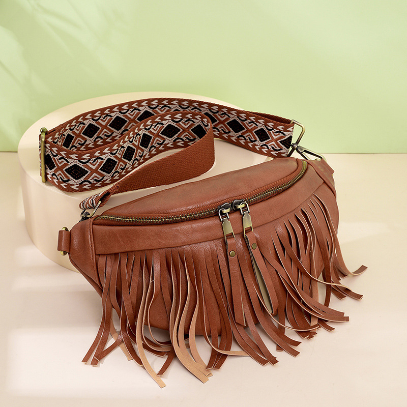 Borsa a tracolla estiva con nappa e pieghe sul petto, colore macaron, da donna, piccola_voghion.com