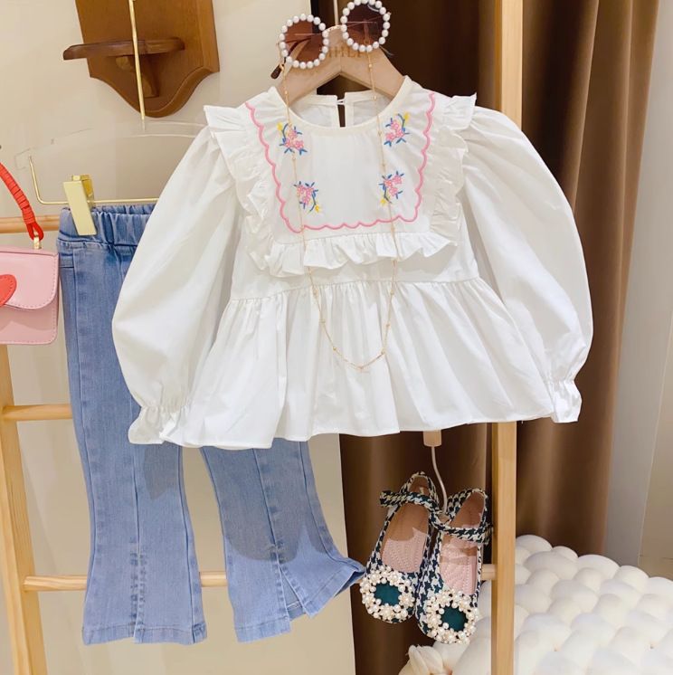 Abbigliamento per bambini Ragazze Colletto in pizzo ricamato Maniche a tromba Maglietta per neonati Jeans con spacchi Set due pezzi_voghion.com