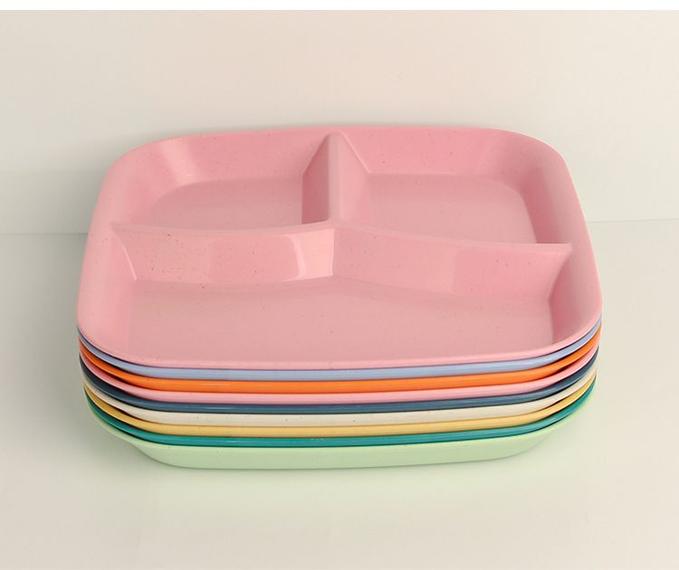 Mehrfarbiger quadratischer Meal-Prep-Teller aus Kunststoff mit Trennwänden – mikrowellengeeignet, BPA-frei, ideal für Kinder, Erwachsene und zur Portionskontrolle_voghion.com