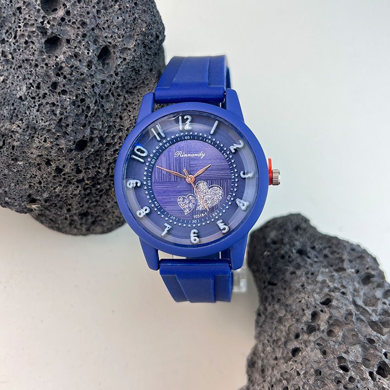 Orologio da donna al quarzo con cinturino in silicone, stile vintage, con scala digitale semplice e cuore, ideale per lavoro quotidiano, compleanno, anniversario, regalo di San Valentino_voghion.com