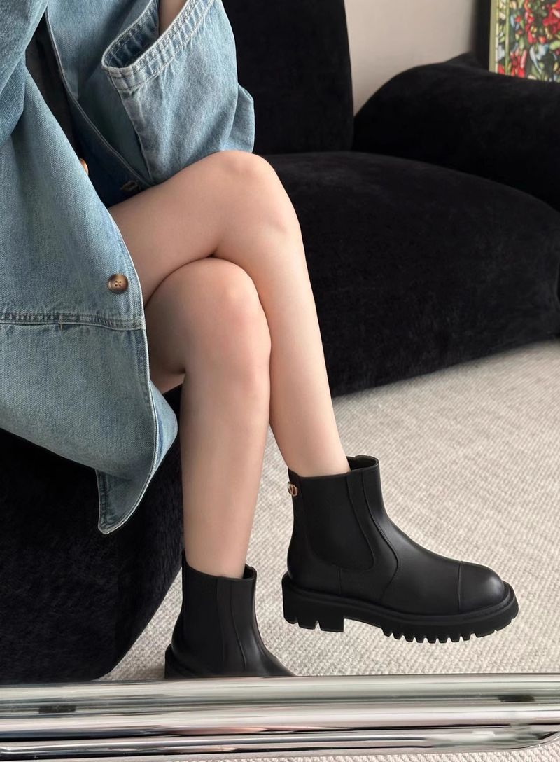 Xiaoxiangfeng Soled, Thick Heeled For Women 2025 New Model, With Elastic Band And Sleeve New Short Boots Ins_voghion.com