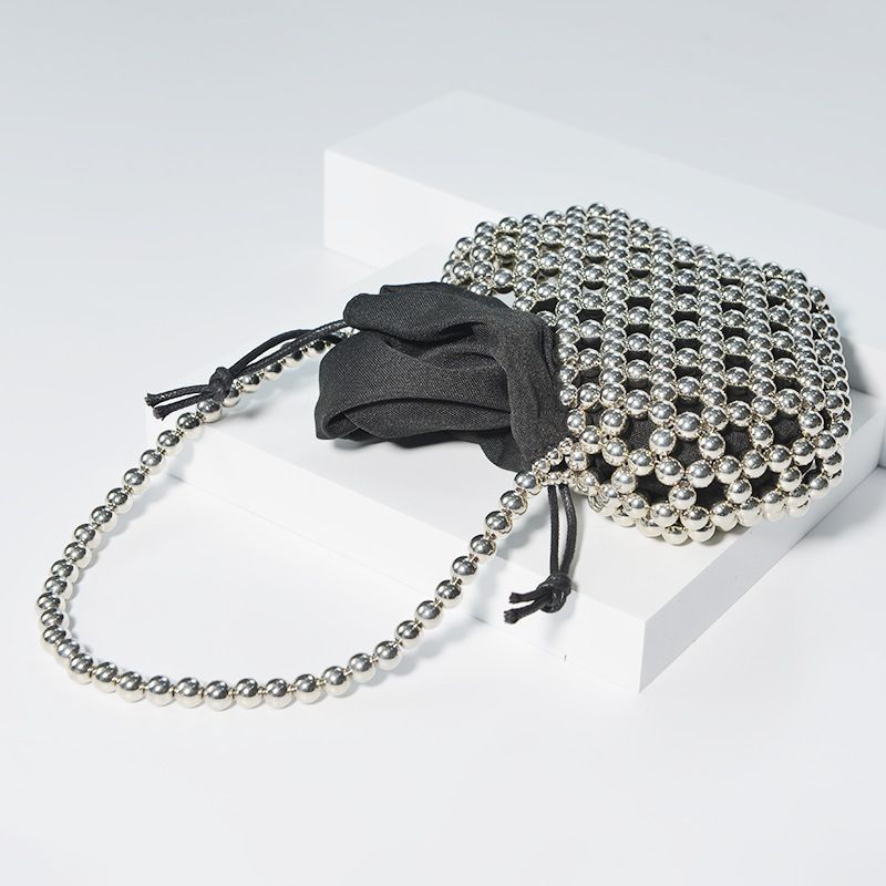 Nuova borsa sottobraccio con perline cave autunno/inverno 2025_voghion.com