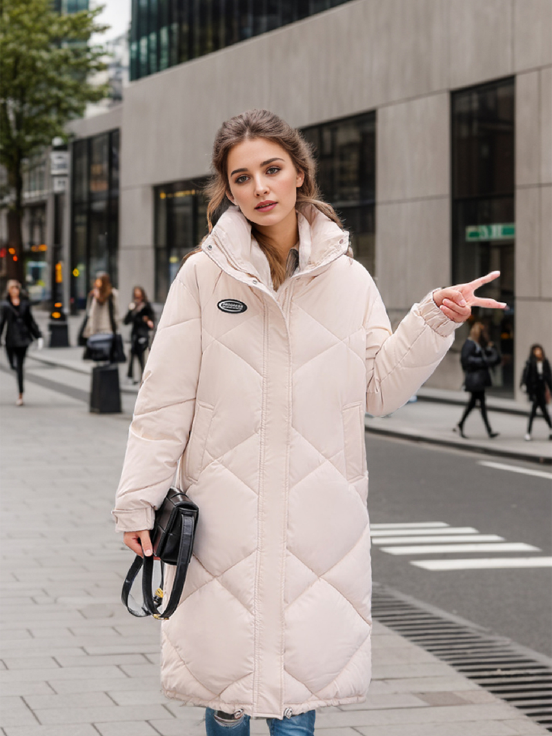 Giacca calda imbottita, leggera, lunga e attillata, da donna_voghion.com