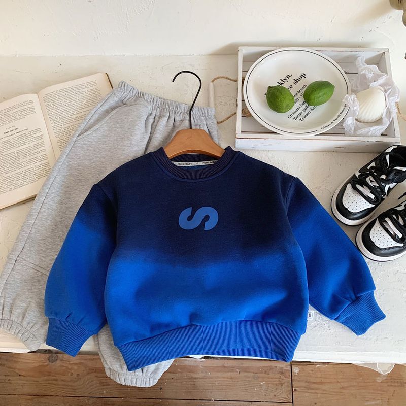 Men's and women's clothing with fleece hoodie, 2024 winter gradient color, handsome, fashionable, personalized pullover,_voghion.com