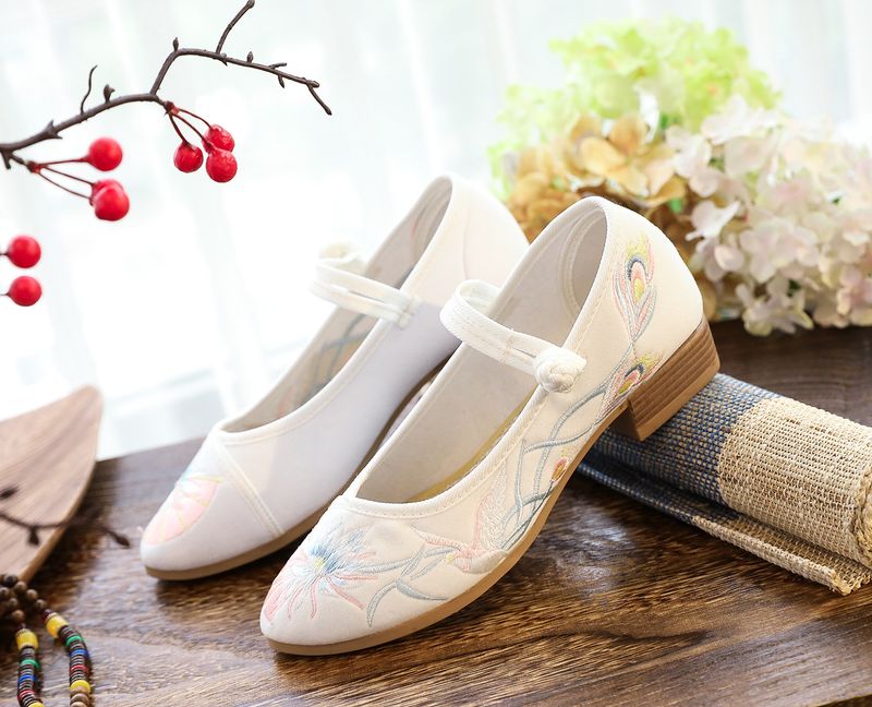 Holzsohle Quadratisch gemustert Besticktes Tuch Damen Flachmund Tanzschuhe Modische Spitzschuh_voghion.com