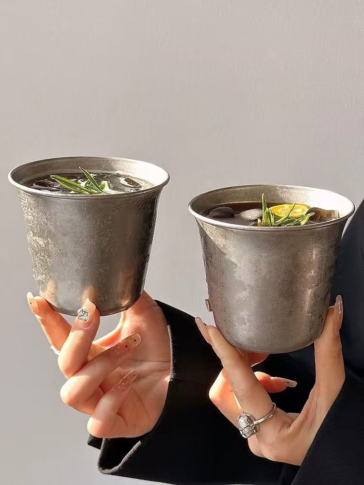 Kaffeebecher aus lebensmittelechtem Edelstahl für kalte Getränke, verdickte Tasse mit breiter Öffnung im Industriestil_voghion.com