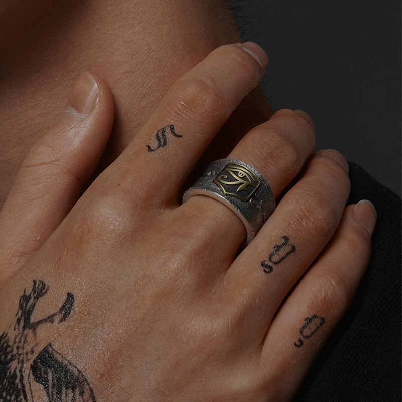 Retro Cracking Golden Horus Eye Wide For Men Punk Gothic Adjustable Open Ring Handmade Digner Jewelry Unisex_voghion.com