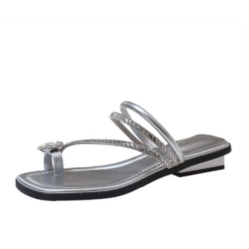 Ciabatte da donna con strass piatti e anello per le dita dei piedi, sandali da spiaggia con tacco basso, nuovi ed eleganti, estivi, 2025, alla moda, squisiti, Hundred_voghion.com