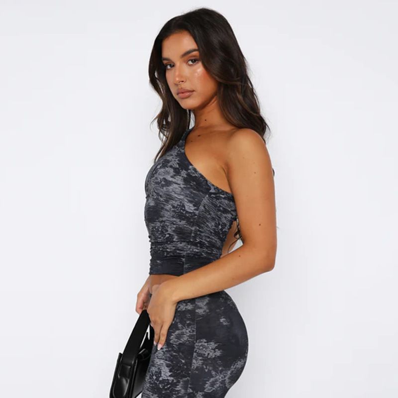 Vêtements pour femmes, nouveaux hauts d'été sans manches à col oblique et épaules dénudées, imprimés sexy, couleur contrastée_voghion.com