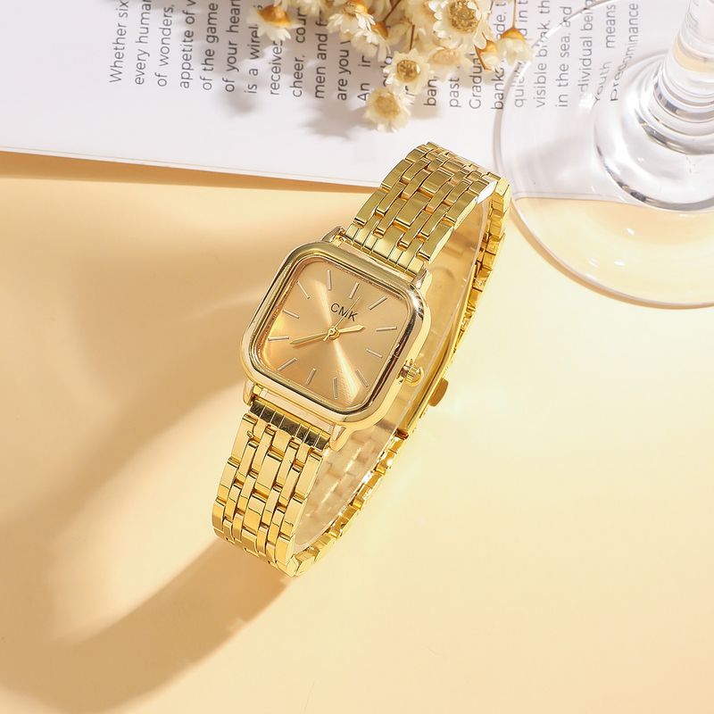 Quartz Steel Band Women's High-End New Watch Love Heart Gold Bracelet Fashionable Design Set_voghion.com