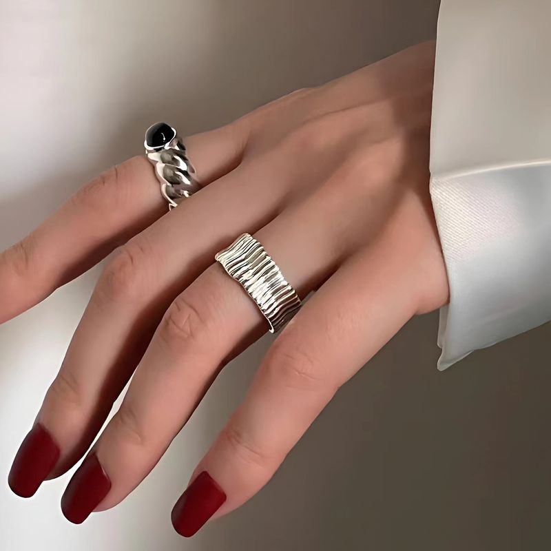 Zimny styl, fajny, elegancki ścieg, modny i spersonalizowany pierścionek, uniwersalny, niszowy, lekki, luksusowy design, wysokiej klasy_voghion.com
