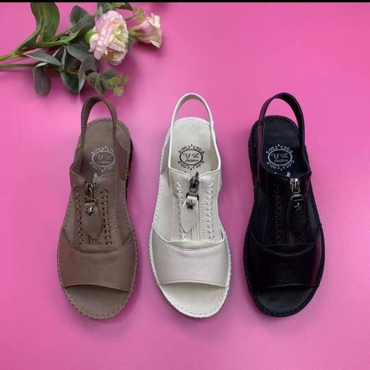 2023 Summer New Mother Sandals Women's Flat Soft Leather Soft Bottom Middle-aged flat middle-aged and elderly comfortable shoes_voghion.com