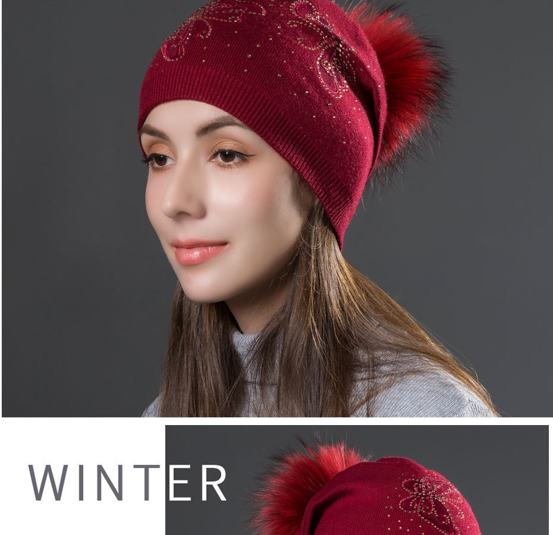 Women's Winter Fur Raccoon Ball Warm Hot Diamond Hollow Butterfly Knitted Versatile Fashion Pullover Hat_voghion.com
