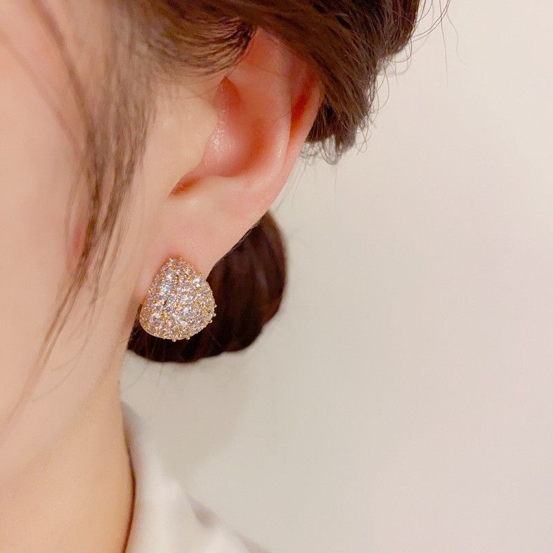 Orecchini eleganti con goccia d'acqua in zircone argento super lucido, design unico di nicchia alla moda_voghion.com