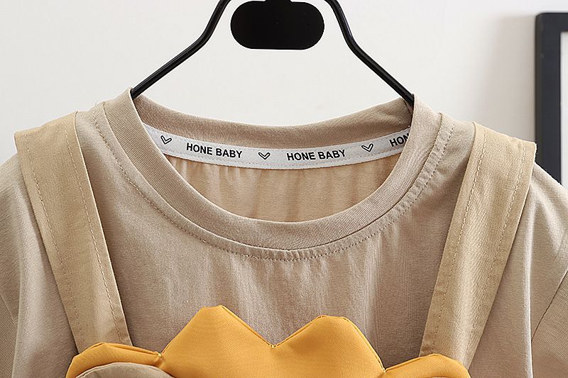 Nuovi completi estivi a maniche corte per bambini e bambine, pantaloncini con bretelle in stile coreano casual tridimensionale con cartoni animati, stile coreano, due pezzi._voghion.com