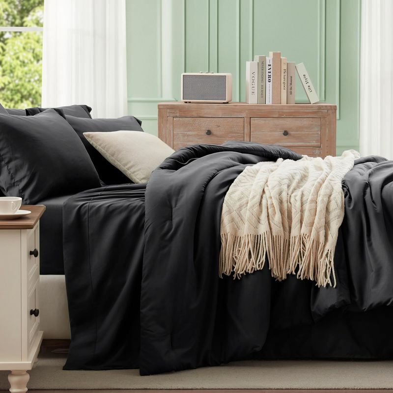 Schwarze, einfarbige, atmungsaktive Bettdecken-Sets in Queen-Size, 3-teiliges Ganzjahres-Bettwäscheset als Daunenalternative_voghion.com