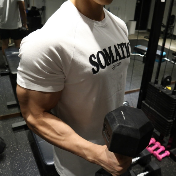 Muscle Frühjahr/Sommer Neue Herren-Sport-, Freizeit-, Lauf- und Fitnessanzüge mit Eisen-Stripping-Übungs-Baumwoll-Elastik_voghion.com