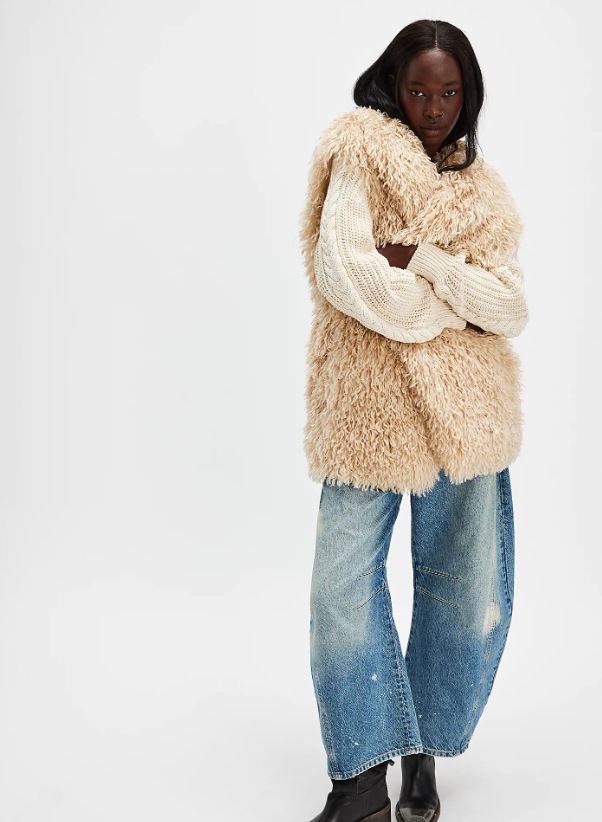 Women’s Faux Fur Vest – Trendy Winter & Autumn Layering Staple (Olive/Black/Apricot, S-XL)_voghion.com