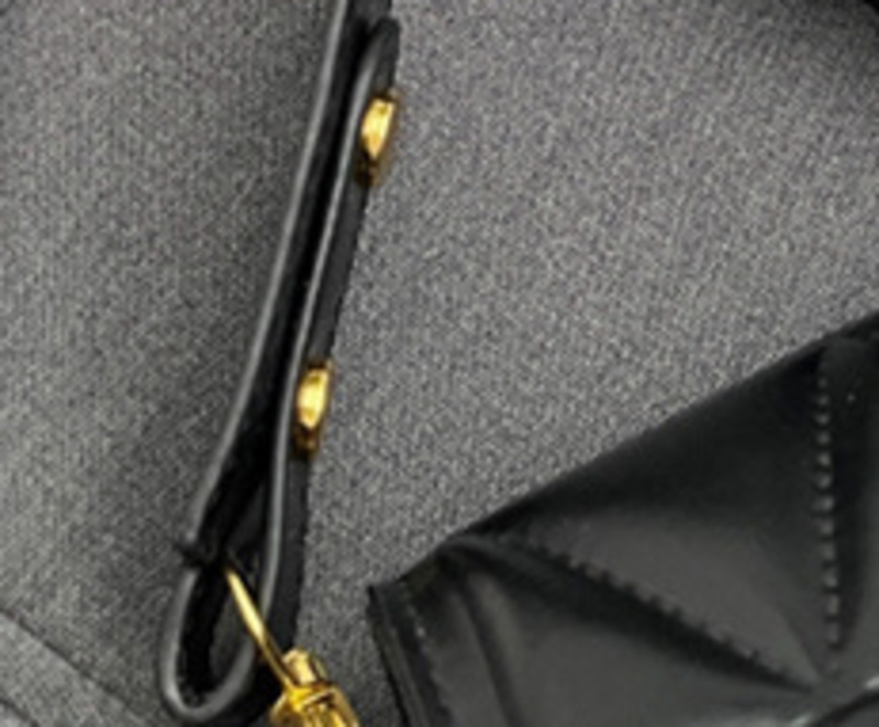 High End Handbag For Women In Winter 2023, New Versatile Single Shoulder Crossbody Bag, Niche Design For Women's Small Square Bag_voghion.com