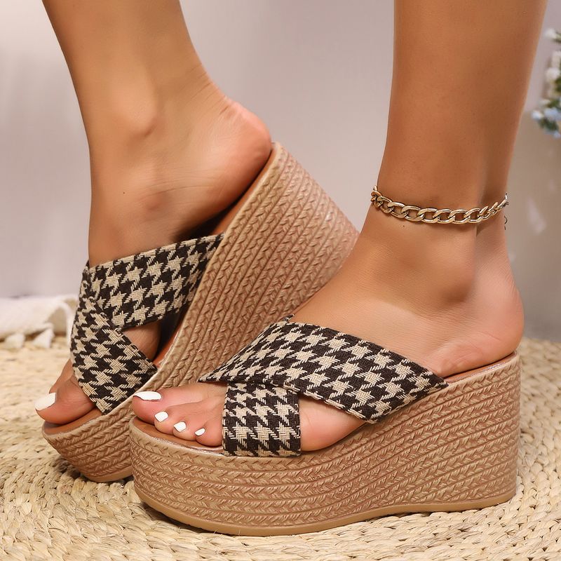 Women’s Shoes Outdoor Wedge Heel Slippers For Women Summer New Korean Version Leopard Print Platform Flip Flops Thick Bottom Beach Sandals_voghion.com