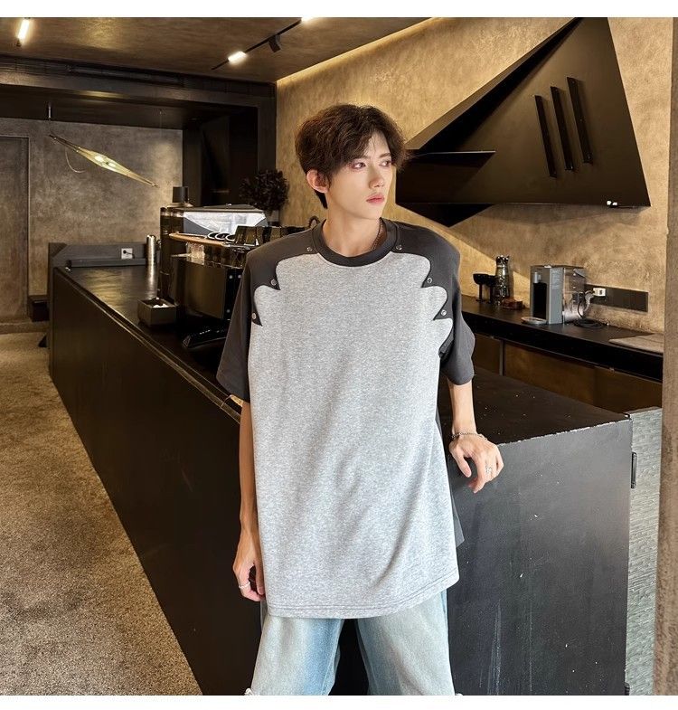Short Sleeved T-shirt For Men In Summer With Raglan Sleeves, Niche Design, Loose Shoulder Pads, Half Sleeved T-shirt_voghion.com