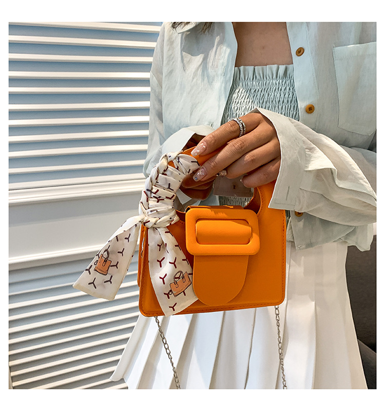 Borsa da donna 2023 Nuova borsa a tracolla dal design di nicchia Borsa a catena Borsa piccola quadrata Borsa a tracolla semplice di alto livello_voghion.com