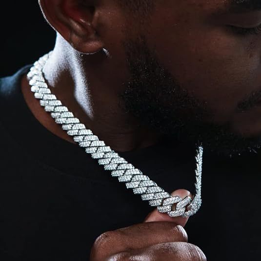 Collier unisexe avec pendentif en forme de losange style hip-hop, chaîne cubaine, style rap exagéré, entièrement en diamants_voghion.com